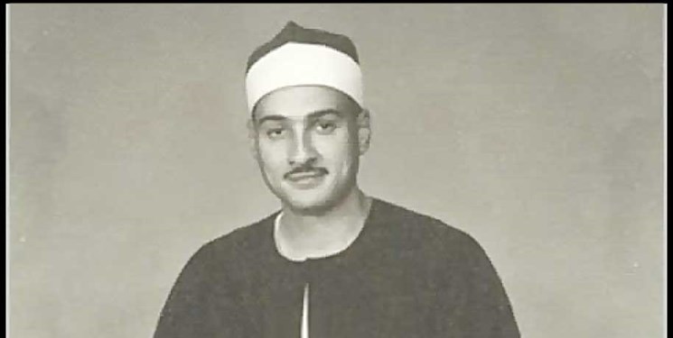 شنونده تلاوت آياتي از قرآن با صداي استاد حمدي زامل باشيد