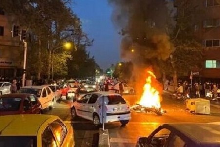  التضخيم الاعلامي الغربي في الحادثة الاخيرة في ايران