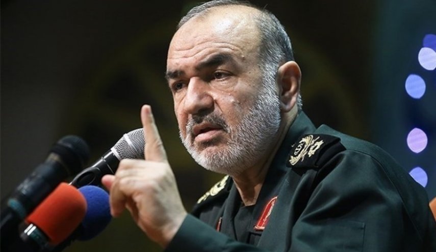 قائد الحرس الثوري يتوعد الانظمة العميلة المتورطة بجريمة شيراز بالانتقام 