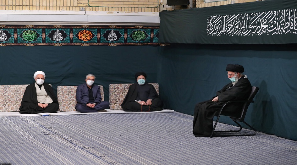 الامام الخامنئي يحضر اول مجلس عزاء لمناسبة ذكرى استشهاد فاطمة الزهراء (س)