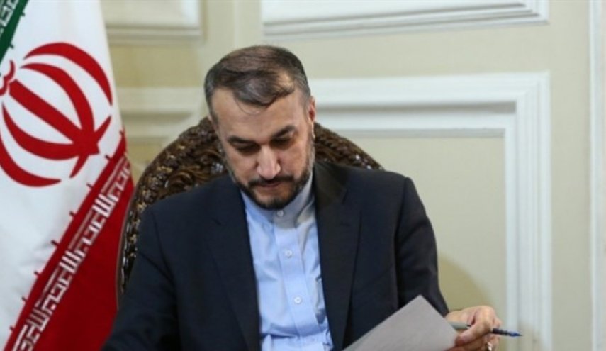 وزير الخارجية يستلم برقيات التهنئة 