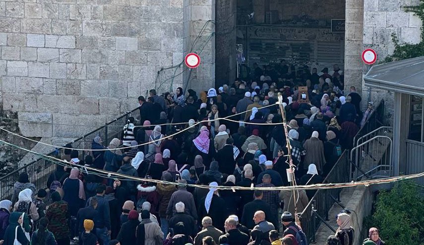 فلسطين المحتلة ... صلاة الجمعة الأخيرة من رمضان في المسجد الأقصى 