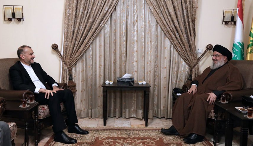 شاهد..  السيد نصر الله يستقبل وزير الخارجية الايراني