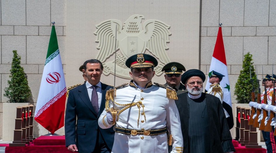 بالصور... الرئيس السوري يستقبل الرئيس الإيراني إبراهيم رئيسي في دمشق