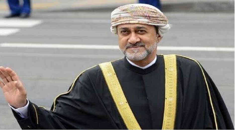 تلبية لدعوة رسمية من الرئيس الايراني...  سلطان عمان يزور طهران يوم الأحد