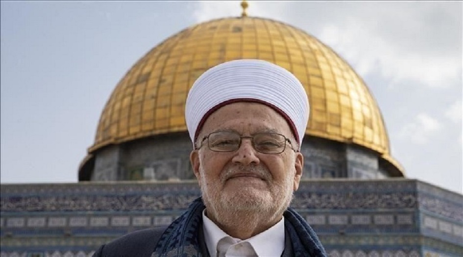 تصدياً لـ "مسيرة الأعلام" الشيخ عكرمة صبري يدعو الى شد الرحال الى المسجد الاقصى