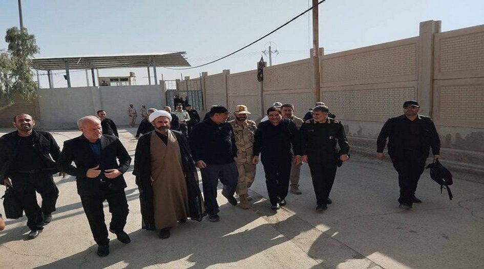 نائب الرئيس الايراني يتفقد حركة زوار الاربعين في غرب البلاد 
