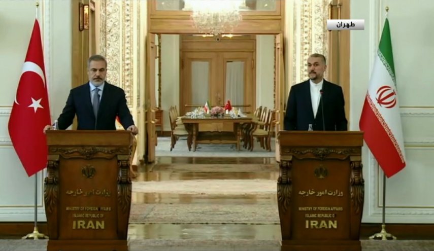 وزيرا خارجية إيران وتركيا يؤكدان على الاستعداد للتوقيع على وثيقة التعاون الشامل