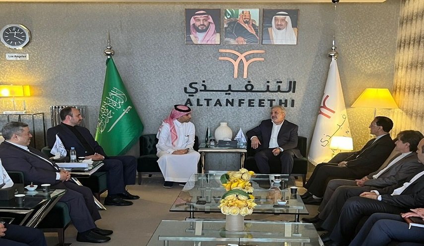 شاهد... السفير الإيراني الجديد لدي السعودية يصل إلى الرياض 