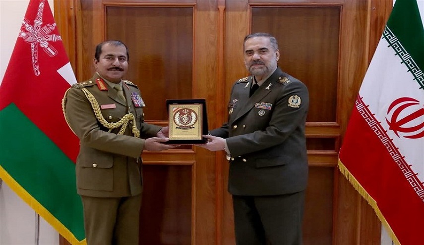  وزير الدفاع الايراني : يجب توفير أمن الخليج الفارسي ومضيق هرمز بمشاركة بلدان المنطقة 