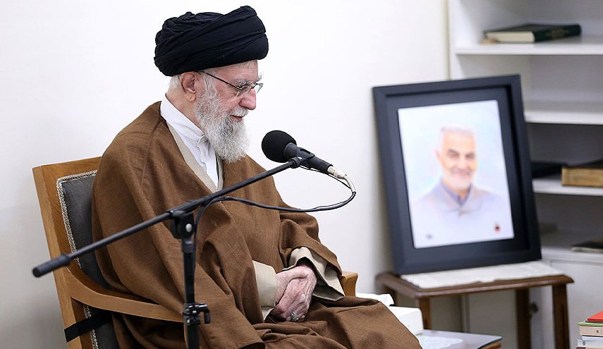 الامام الخامنئي: أهم خدمة انجزها الشهيد سليماني هي إحياء محورالمقاومة 