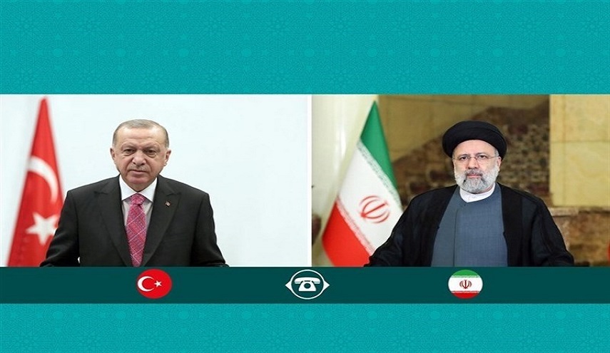  مباحثات هاتفية بين الرئيسين الإيراني والتركي 