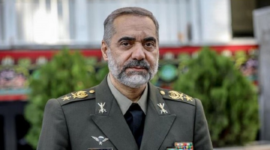 ايران..  العميد محمد رضا آشتياني : الأعمال الإجرامية التي يرتكبها الصهاينة لن تحول دون سقوطهم 