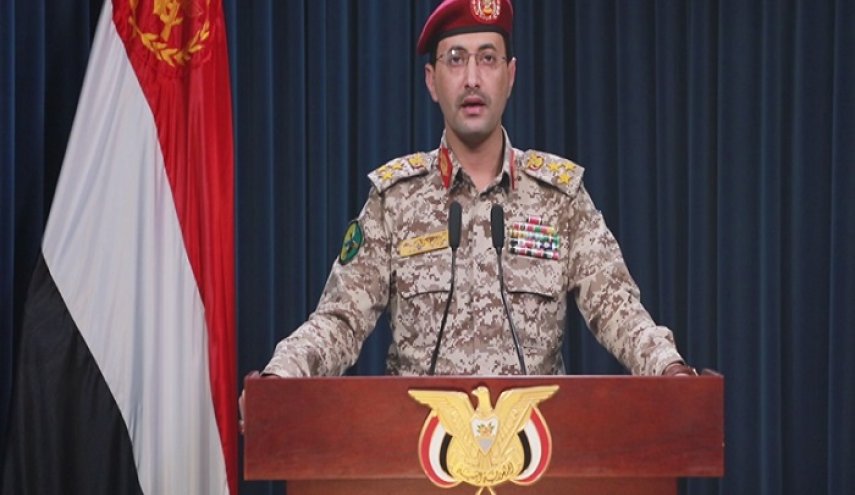  القوات اليمنية تشتبك مع سفن أميركية تصيب واحدة وتجبر إثنتين على الإنسحاب 