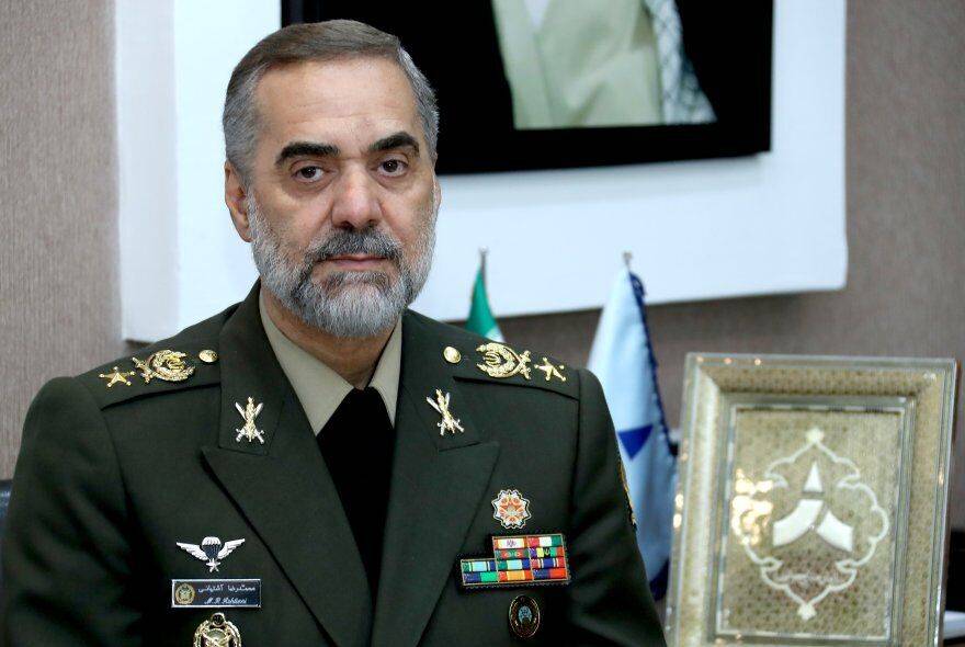 وزير الدفاع : إطلاق ايران لـلأقمار الاصطناعية الثلاثة بوابة لمسار الاستكشاف الاستراتيجي