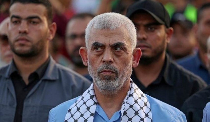 صحفي صهيوني يعلق على فيديو السنوار ويصفه بفشل استخباراتي جديد لكيان الاحتلال