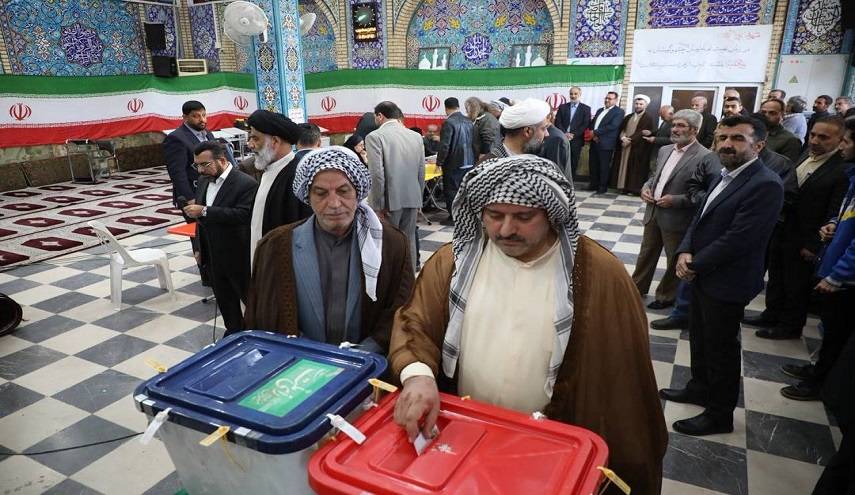 أهواز.. حضور جماهيري كبير للمشاركة في الانتخابات التشريعية