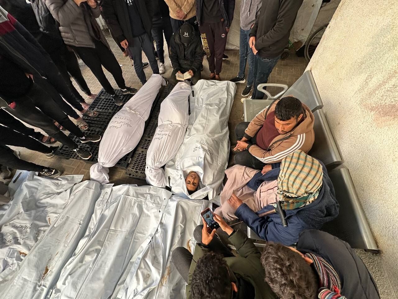 الصحة الفلسطينية تعلن ارتكاب الاحـتلال الصهيوني 10 مجازر في قطاع غزة خلال 24 ساعة