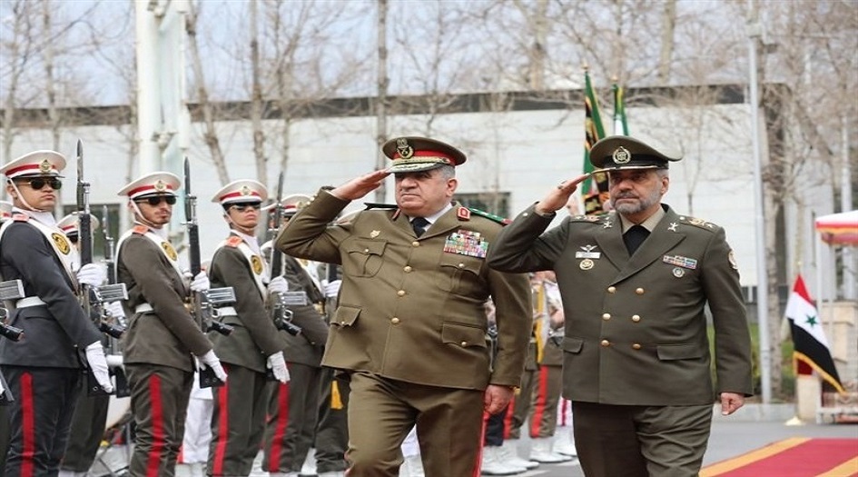 العميد آشتياني:   أمريكا والكيان الصهيوني يسعيان إلى تصعيد الأزمة والتوتر في المنطقة