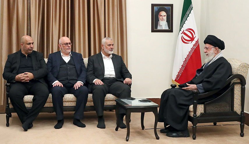 الامام الخامنئي: جمهورية ايران الاسلامية لن تتردد في دعم فلسطين وغزة