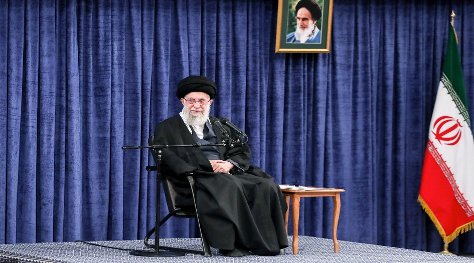 الامام الخامنئي:  الكيان الصهيوني على وشك الانحدار والانحلال