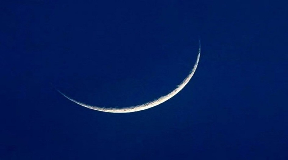 مكتب الامام الخامنئي يحدد موعد اول ايام عيد الفطر السعيد 