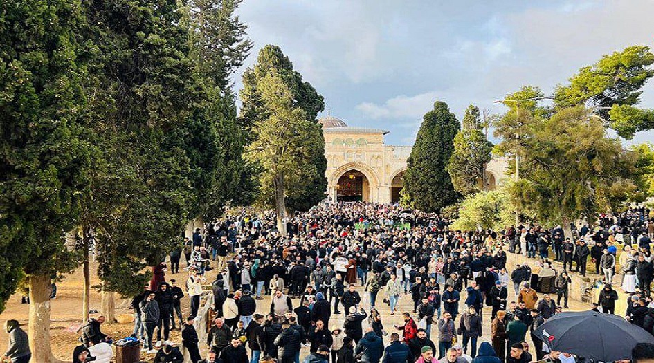 أكثر من 60 ألف مصل يؤدون صلاة عيد الفطر في الأقصى