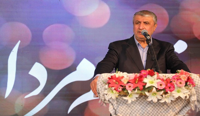 إسلامي: الأعداء اكتفوا بالتظاهر بإلغاء العقوبات في الاتفاق النووي