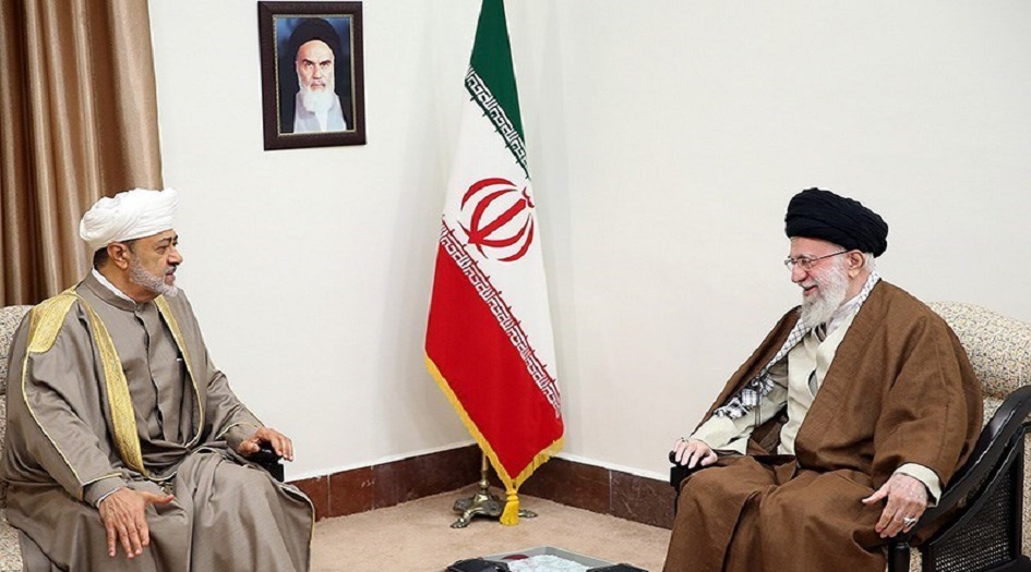 سلطان عمان يعزي  الامام الخامنئي باستشهاد الرئيس الايراني ومرافقيه