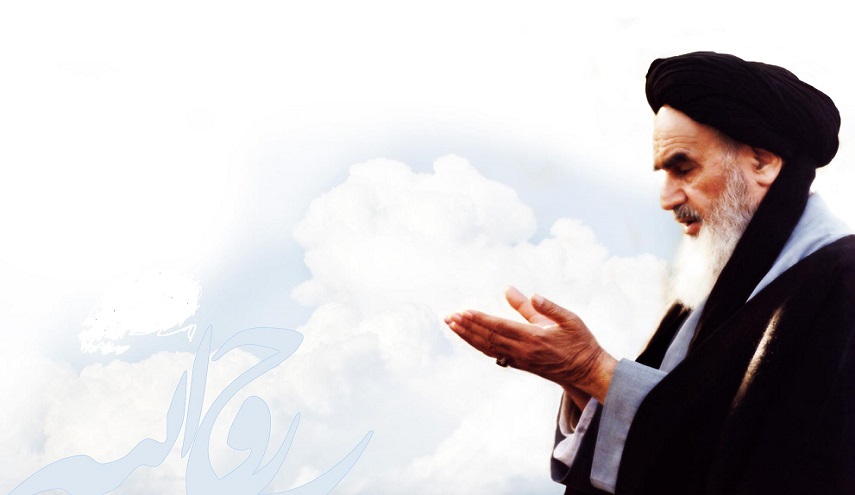  الامامُ الخميني مُلهِمُ المجاهدين الصامدين 