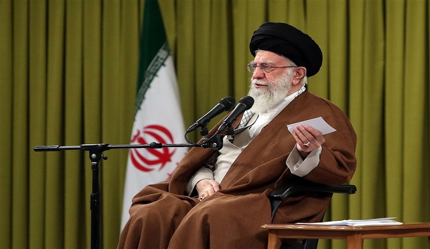  الإمام الخامنئي: حركة المدافعين عن العتبات أنقذت إيران والمنطقة 