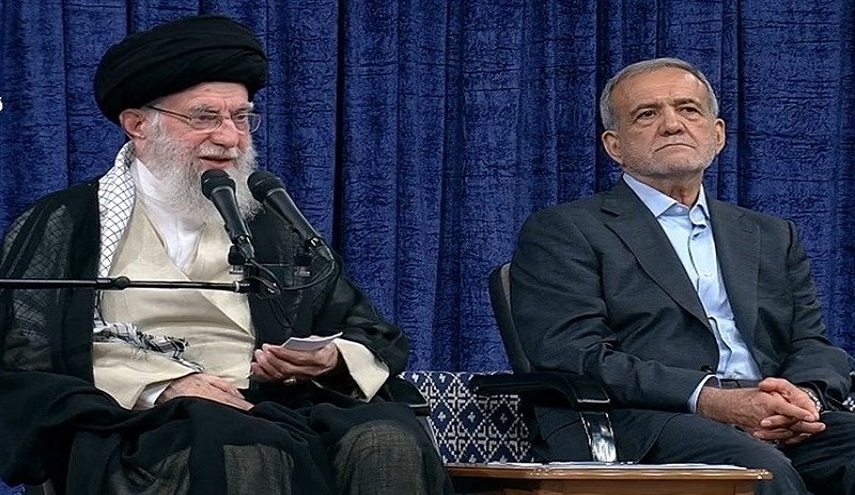  الإمام الخامنئي: لدينا أولويات في السياسة الخارجية إحداها دول الجوار