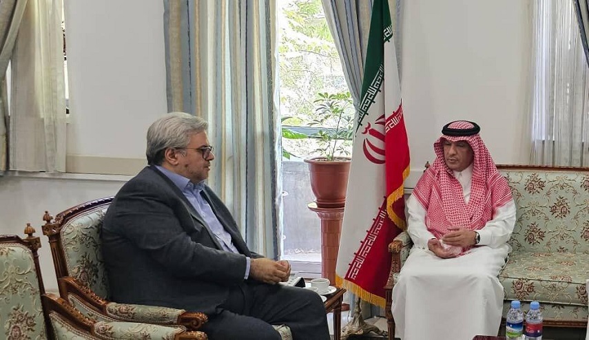السفير السعودي في طهران يشيد بالعلاقات الثنائية مع إيران