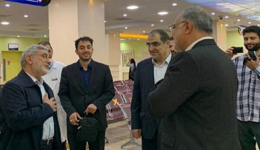  قائد فيلق القدس يزور جرحى مجزرة 