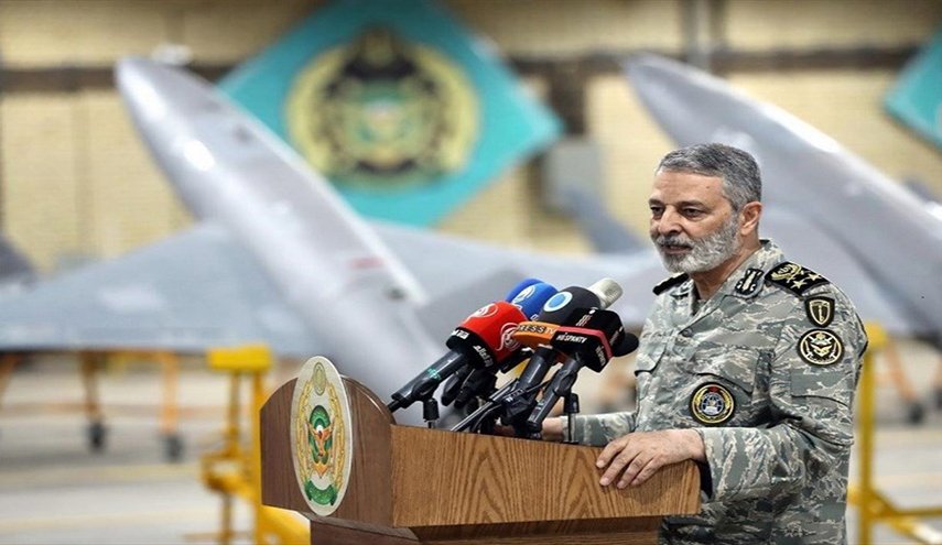  قائد الجيش الإيراني: إذا ردت إسرائيل فسندمر بنيتها التحتية 