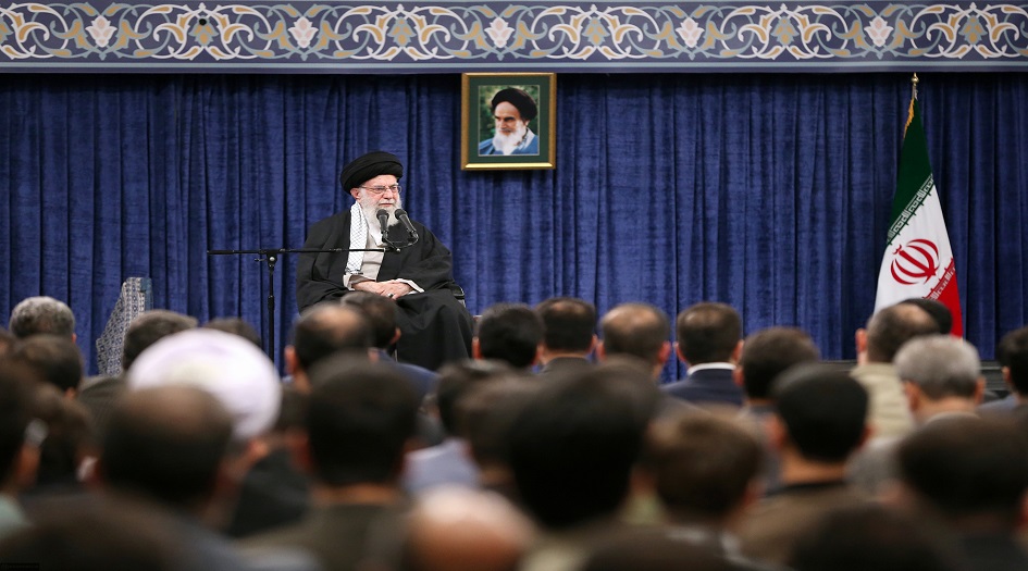 الإمام الخامنئي: دول المنطقة قادرة على إدارة المنطقة بسلام والعيش باستقرار وازدهار