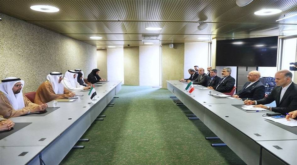 قاليباف يلتقي رئيس مجلس الأمة الإماراتي