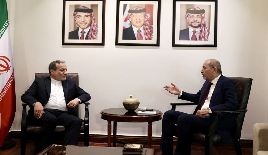 عراقجي في عمان يلتقي نظيره الأردني ويبحث معه التطورات الإقليمية