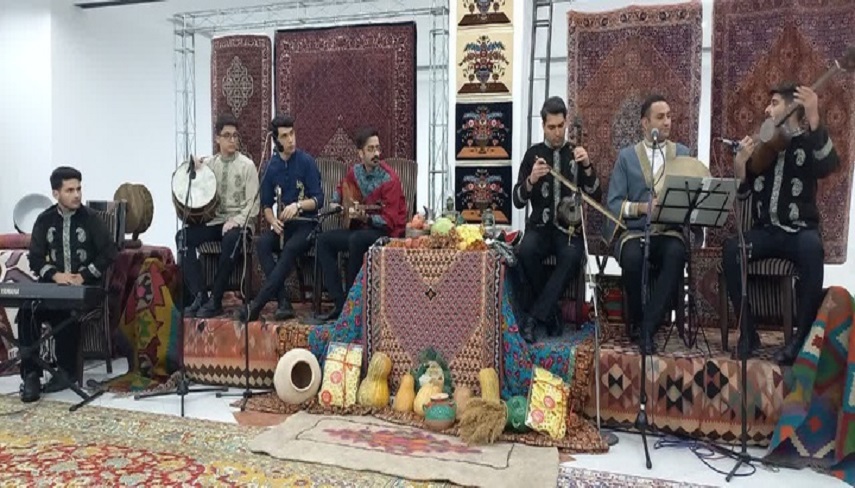 برگزاري مراسم جشن پيشواز شب چله در تكاب 