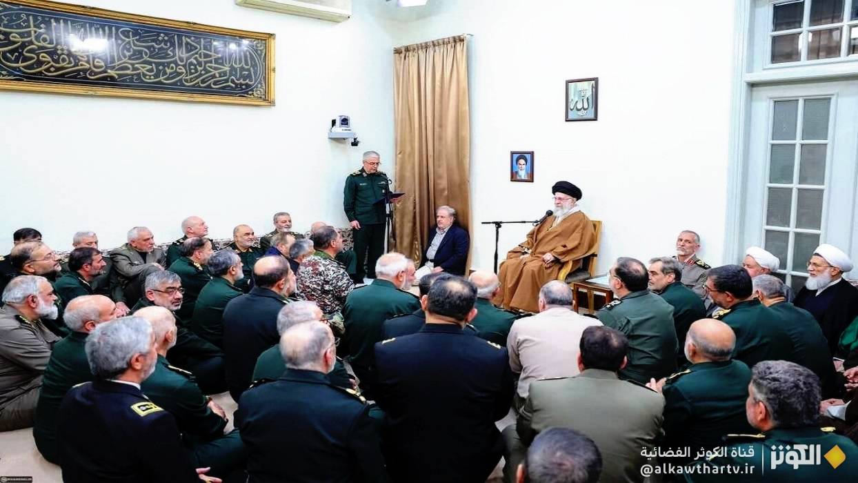اللواء باقري : قواتنا المسلحة تنطلق من قاعدة شعبية وهي على اهبة الجاهزية