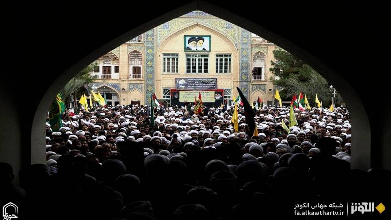 انتشار ۲۰ جلد آثار پژوهشي به مناسبت يكصدمين سال حوزه علميه قم
