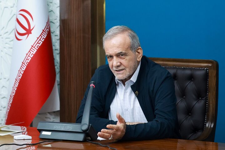 الرئيس الإيراني: عدوان الكيان الصهيوني كشف عن وحدة الشعب واقتداره في الدفاع عن الوطن