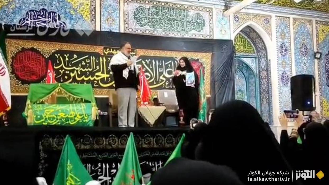 كودك شهيد جنگ با رژيم صهيونيستي در مراسم شيرخوارگان حسيني