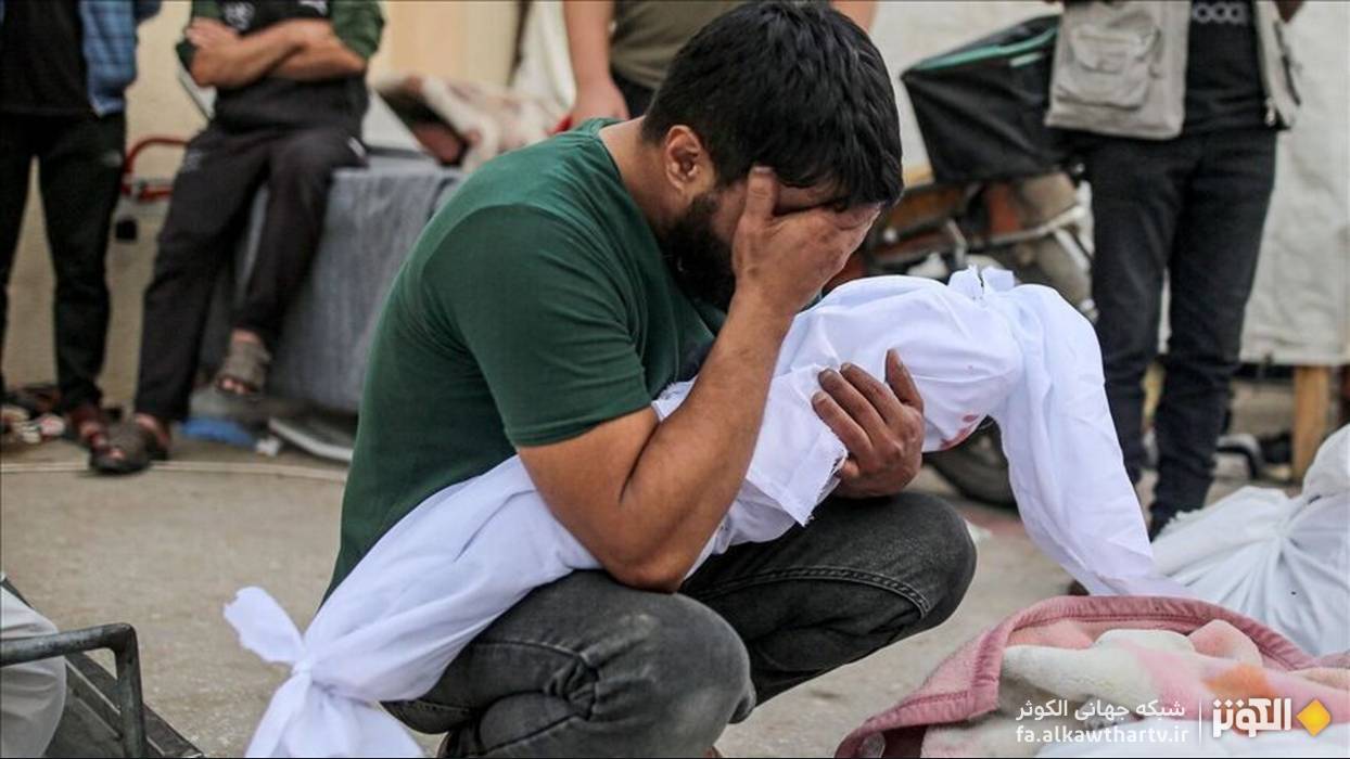 شهادت ۶۰ فلسطيني در حملات رژيم صهيونيستي به صف هاي كمك رساني در غزه
