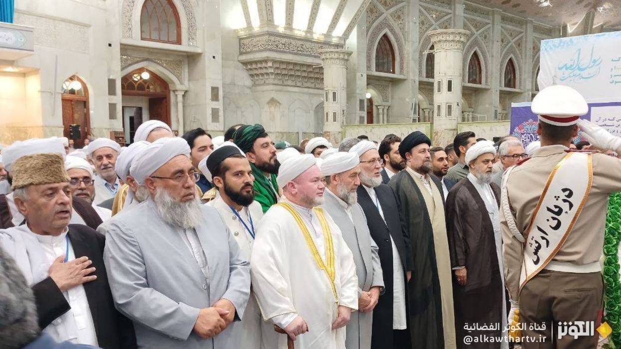 مفكرو العالم الإسلامي يجددون العهد مع مبادئ الإمام الخميني في ذكرى أسبوع الوحدة الإسلامية
