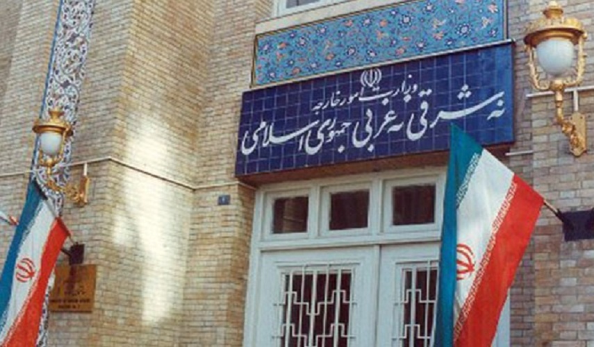 طهران تستدعي السفير البريطاني وتبلغه احتجاجها الشديد على مزاعم تيريزا ماي