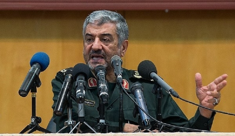 قائد حرس الثورة الإسلامية يكشف عن إتصالات بين السعودية والكيان الإسرائيلي لزعزعة أمن إيران