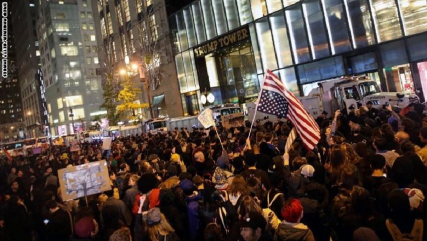 الاف المتظاهرين المعارضين لترامب يحتشدون في نيويورك