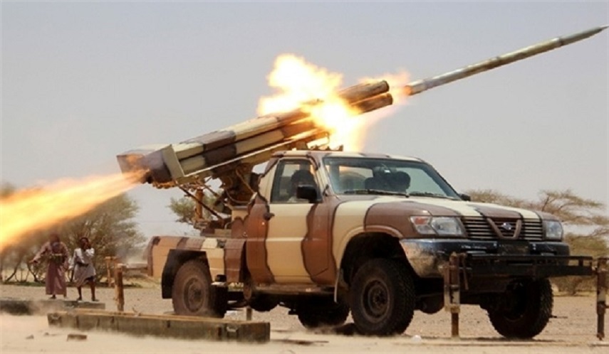 قصف صاروخي ومدفعي يمني على مواقع عسكرية سعودية بنجران