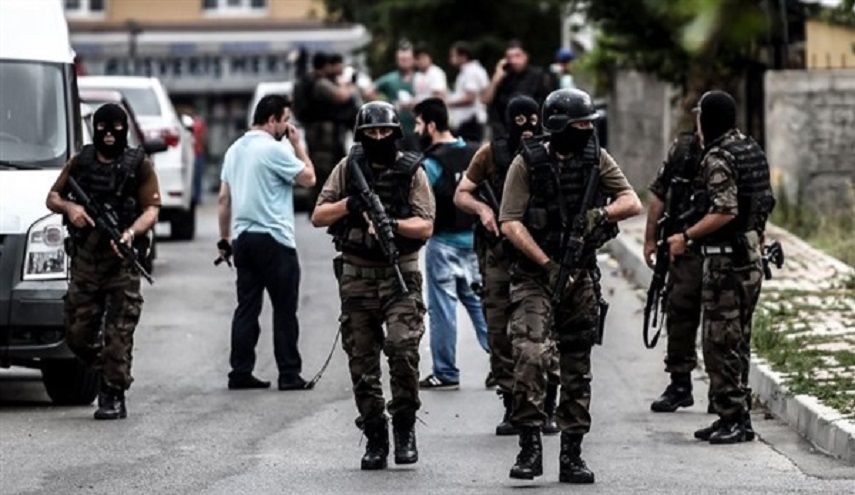 استمرار الاعتقالات في تركيا